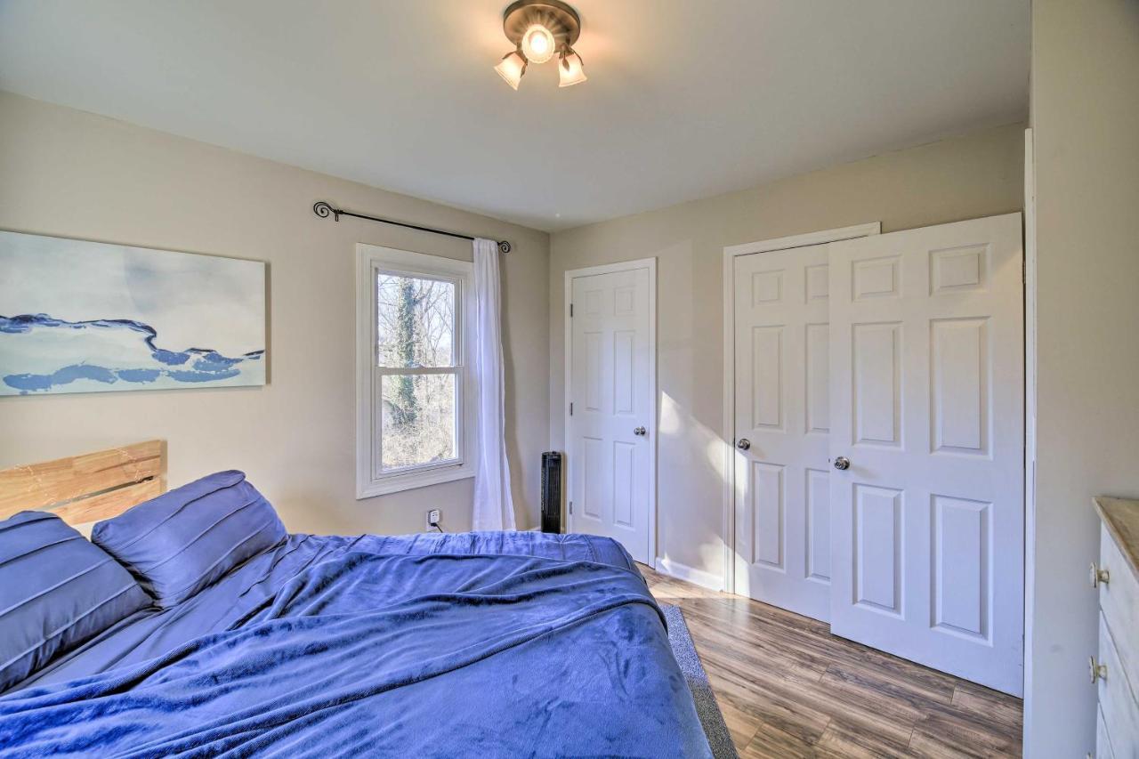 Cozy Bristol Home With Yard About 1 Mile To Downtown! Kültér fotó