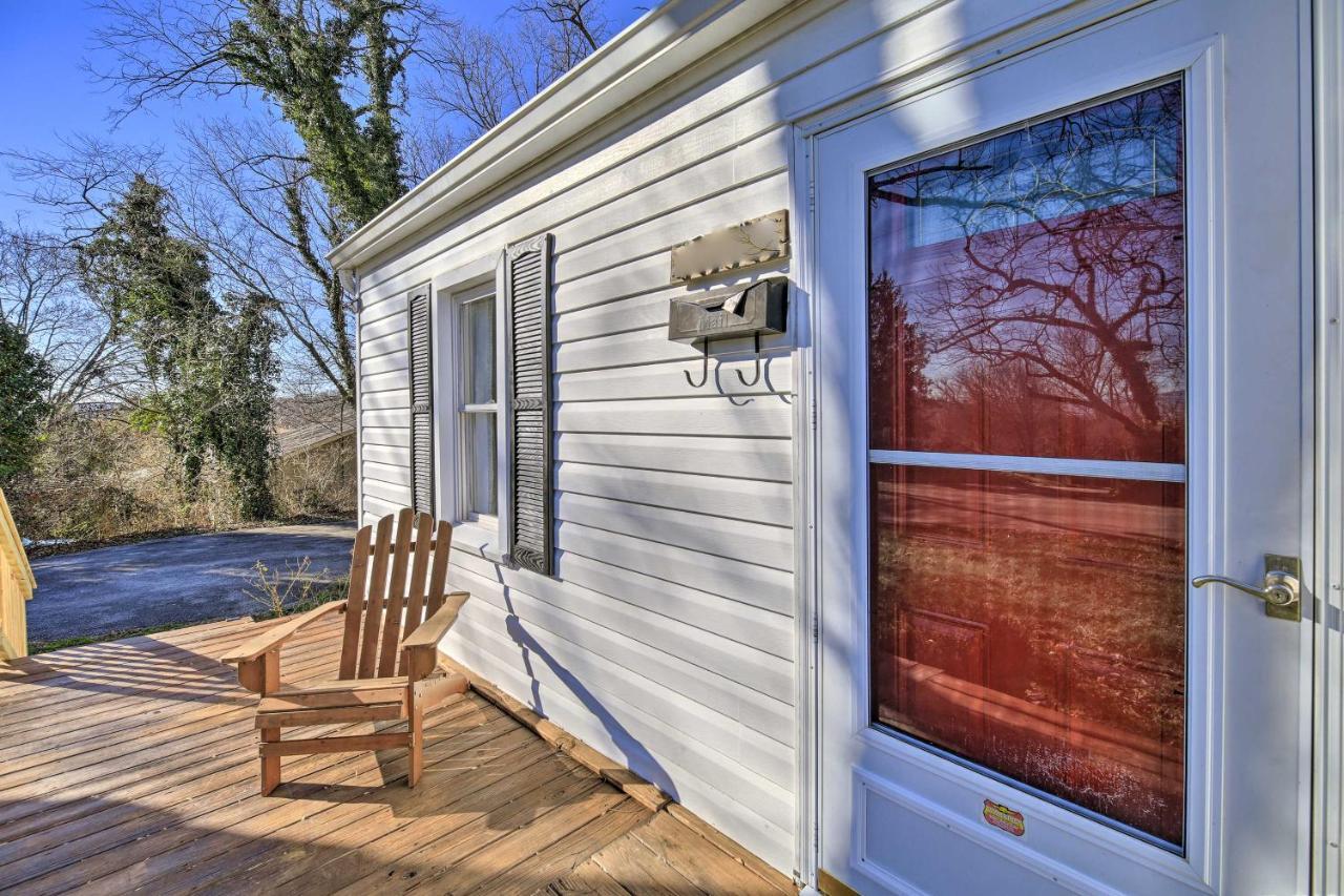 Cozy Bristol Home With Yard About 1 Mile To Downtown! Kültér fotó